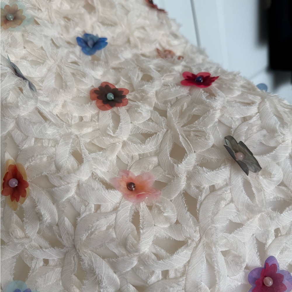 White Embellished Floral-Trim Mini Dress - Picture 4 of 6